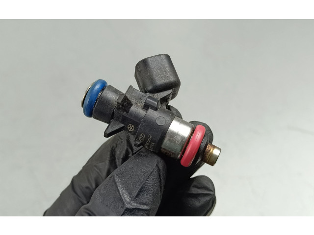 Форсунка 05281427AA Jeep Grand Cherokee WL