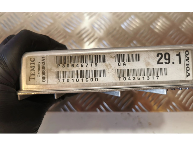 Блок управления коробкой передач 30646719   Volvo XC70