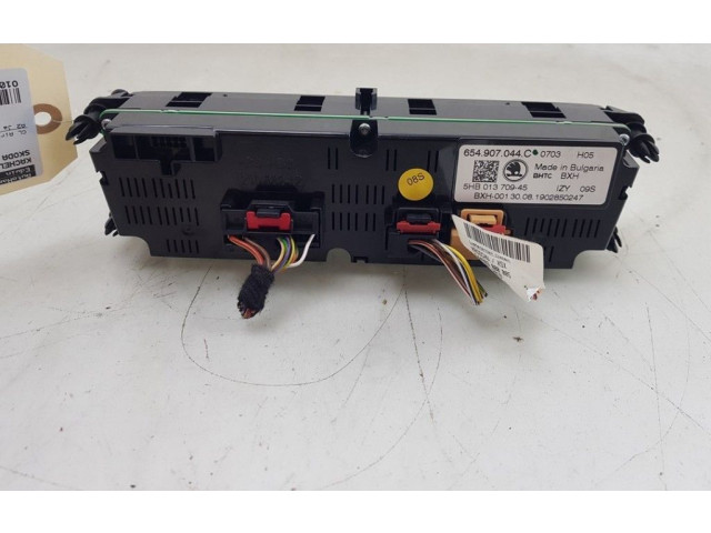 Блок управления климат-контролем 654907044C, 654907044CIZY   Skoda Scala