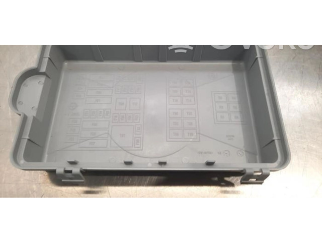   Pojistková skříňka    Alfa Romeo Stelvio 2016