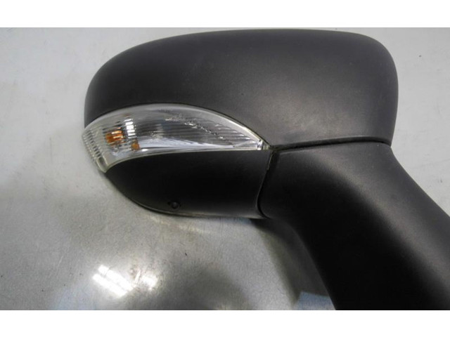 Zpětné zrcátko  Renault 9 2014    