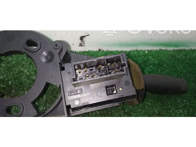 Pojistková skříňka Включатель скорости стеклоочистителей    Citroen Saxo 1996