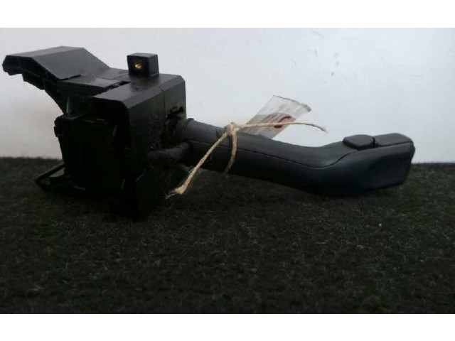 Ручка стеклоочистителей    Volkswagen Passat Alltrack