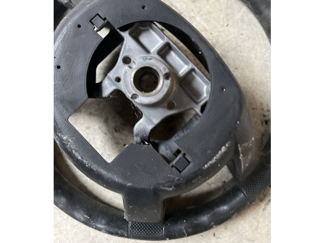 Volant Mitsubishi Space Star 2003