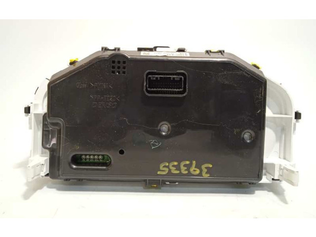 Панель приборов 8100C439   Mitsubishi Mirage VI G4 Attrage       