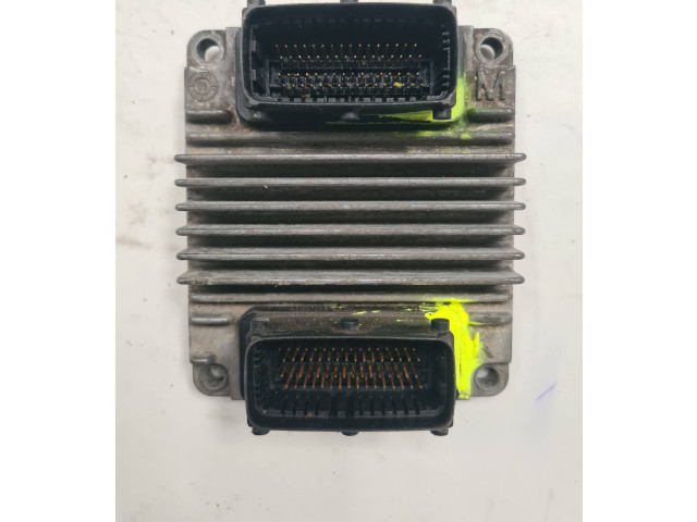 Блок управления двигателя 8972333707, 09391259   Opel Combo C