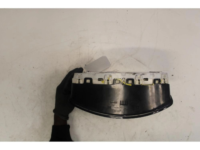 Панель приборов    Ford Focus       