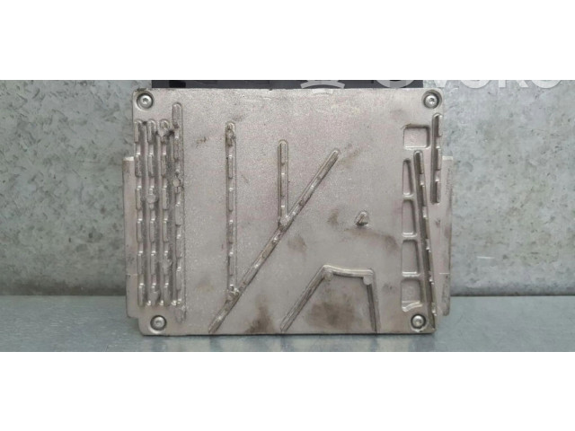 Блок управления двигателем Блок управления 30637733, 30637733   Volvo V70