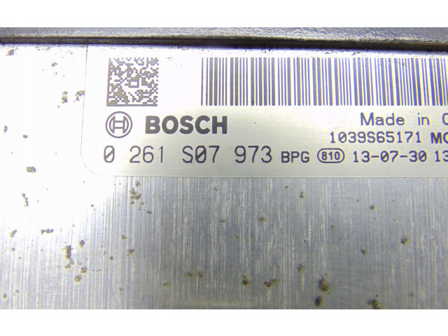 Řídící jednotka 04E906016T Volkswagen Transporter - Caravelle T6 2016