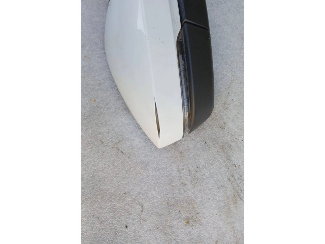 Зеркало электрическое        Skoda Karoq  2017 -  года   