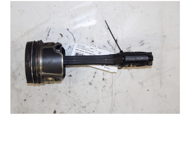 Поршень с шатуном Volkswagen Golf VII