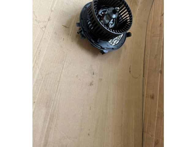 Вентилятор печки 5WB819021A Volkswagen Golf VIII
