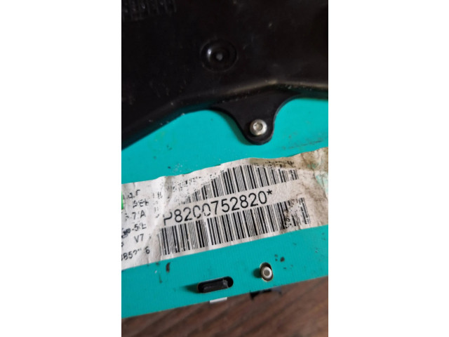 Панель приборов P8200752820   Dacia Logan I       