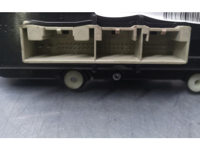 Блок управления климат-контролем 3C0907044   Volkswagen PASSAT