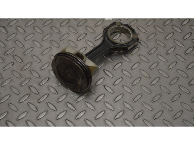 Поршень M 157.985 2328 Mercedes-Benz S C217