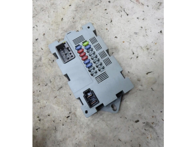 Блок предохранителей CPLA-14Q073-AA Jaguar XE