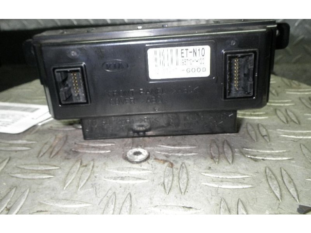 Дисплей 957101H100 KIA Ceed