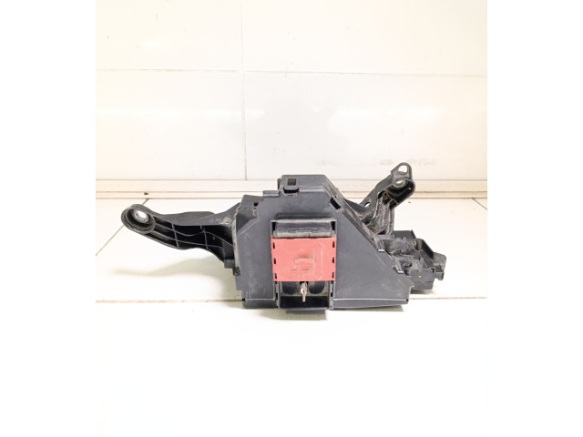 Pojistková skříňka A2135403539 Mercedes-Benz EQC 2020