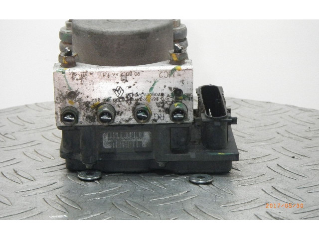 Блок АБС 8200756092 Dacia Logan I 2004 - 2012 года