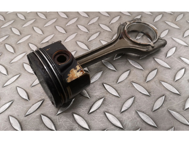 Píst 04EC Audi A1 CPTA