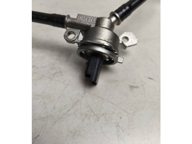 Топливная рампа P1017726   Peugeot 5008  