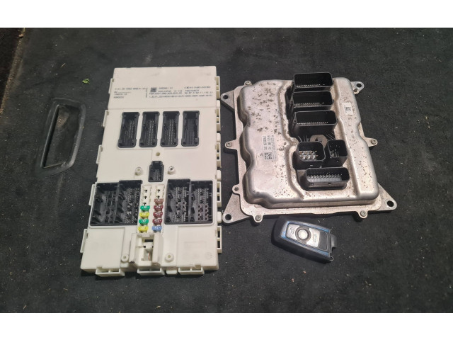 Pojistková skříňka Блок управления двигателя 0261S10548, 8631689 BMW 3 F30 F35 F31 2012