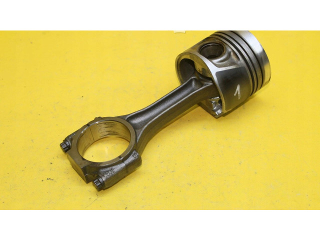 Píst Audi A8 S8 D4 4H