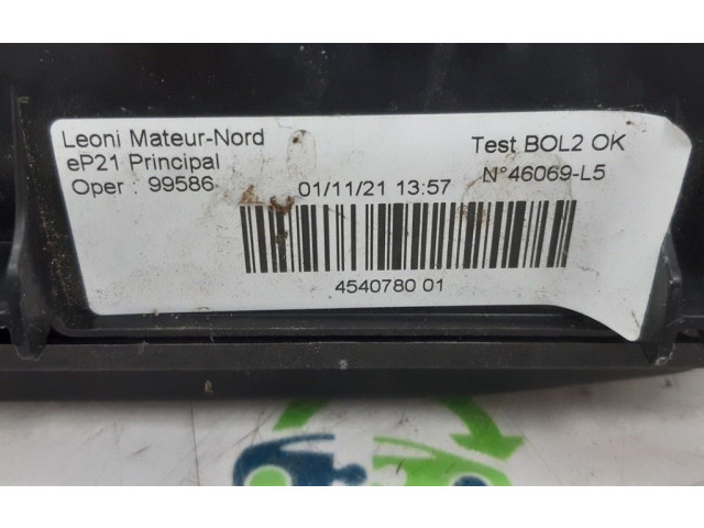 Pojistková skříňka 30S454004502, 882341633 Peugeot 208 2021