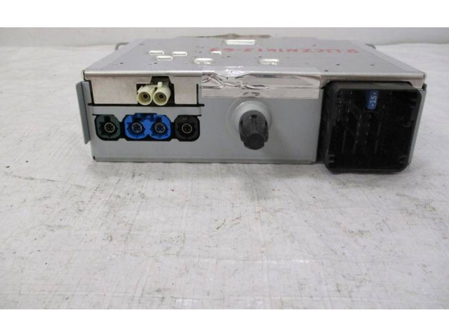 Радио/ проигрыватель CD/DVD / навигация