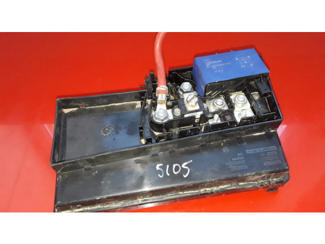 Блок предохранителей 31409547, E03632100 Volvo V40