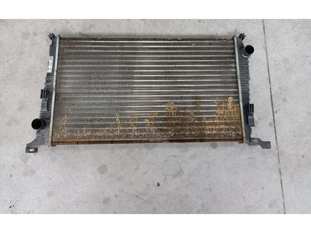 Радиатор охлаждающей жидкости 637614 Dacia Duster