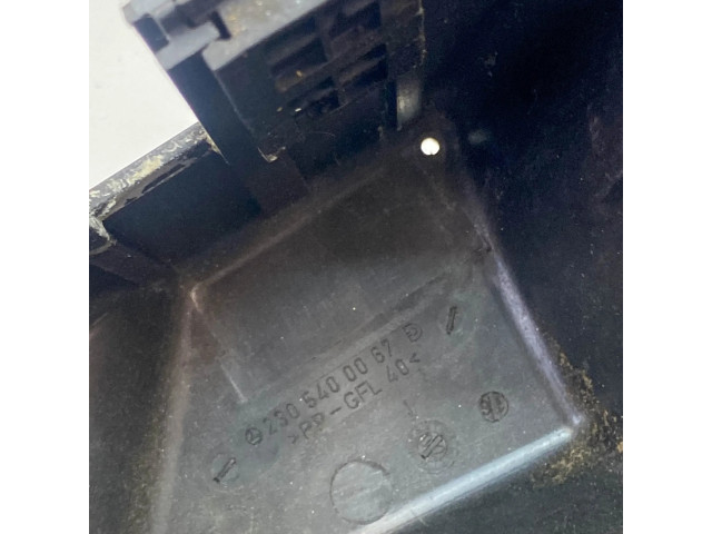 Блок предохранителей 2305400067, A2305400067 Mercedes-Benz SL R230