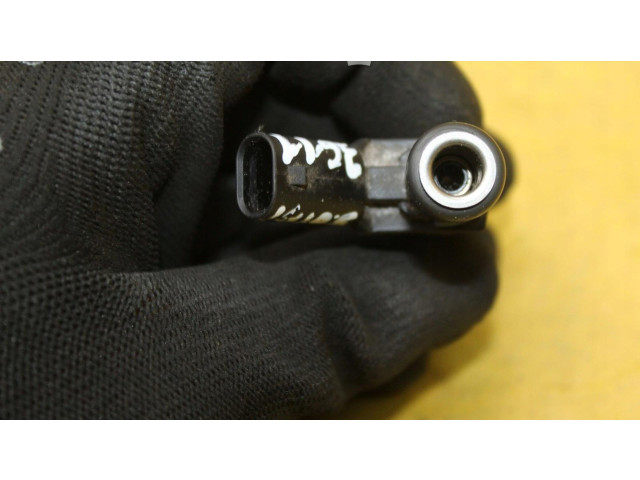 Vstřikovač 06E906031 Audi A8 S8 D4 4H