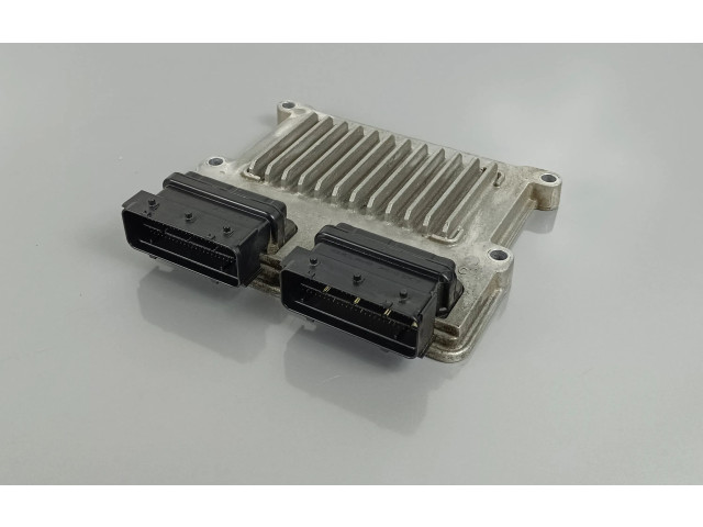 Блок управления двигателя 391013CWN0   KIA Sorento