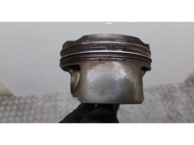 Píst Volvo S90, V90