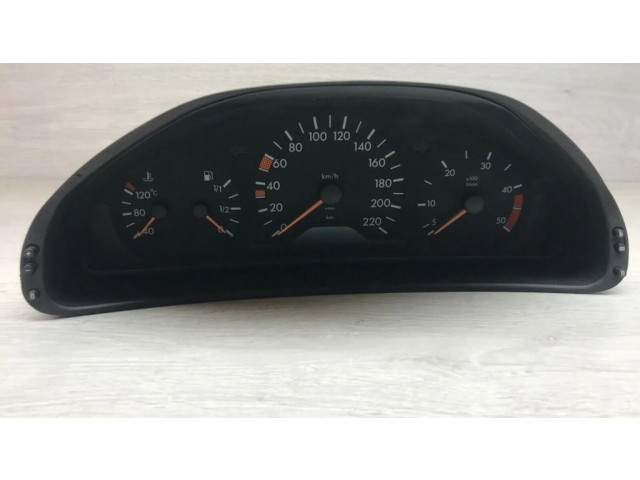 Přístrojová deska Mercedes-Benz E W210 1996 2105406547