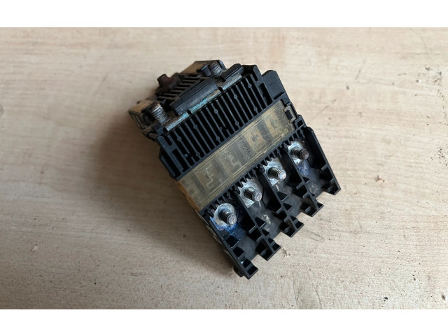 Блок предохранителей Mitsubishi Colt