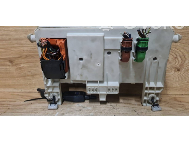 Блок предохранителей 31254749, 081109 Volvo C70