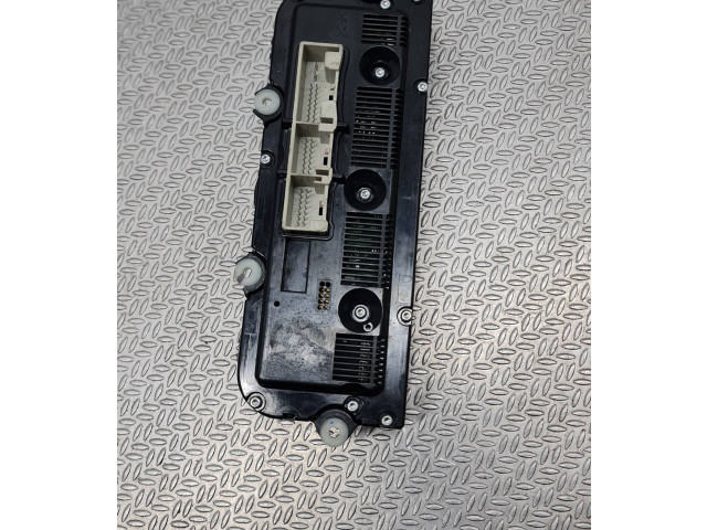 Блок управления климат-контролем 74677585, 1800C1   Volkswagen PASSAT B6