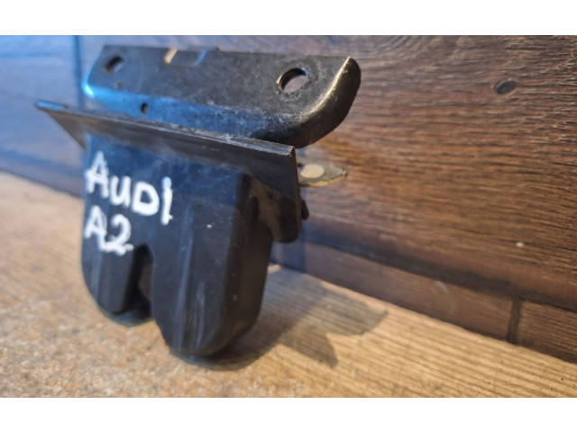 Замок багажника Audi A2 - года
