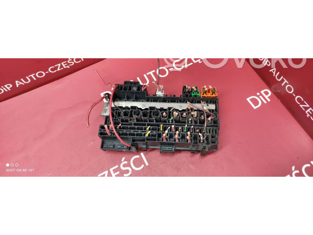 Pojistková skříňka 7703497782B Renault Megane 2001