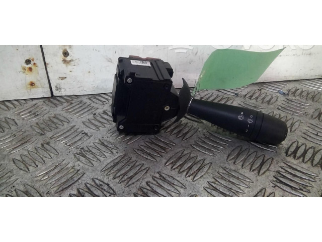 Ручка стеклоочистителей 8201168003 Dacia Dokker