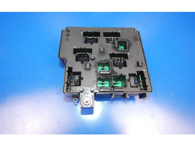 Блок предохранителей 31473588, 16040   Volvo XC90    