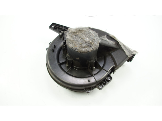 Вентилятор печки 6R1819015 Skoda Fabia Mk3 (NJ)