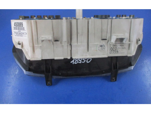 Панель приборов Mitsubishi Space Runner