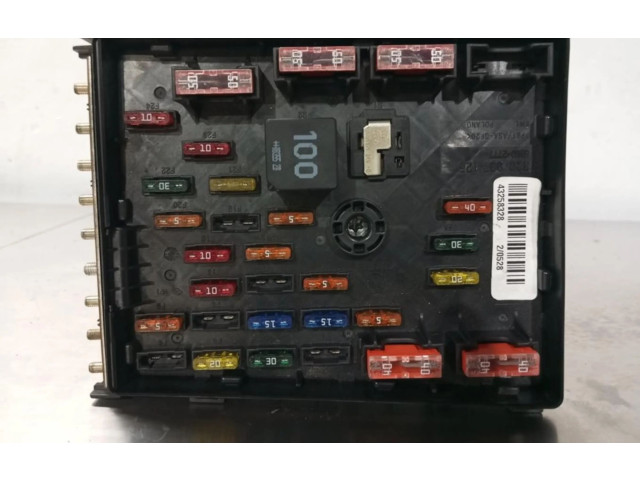 Pojistková skříňka 3C0937125 Volkswagen PASSAT 2009