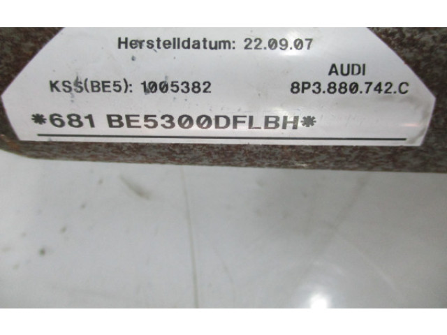 Боковая подушка безопасности 8P3880742C Audi A3 S3 8P