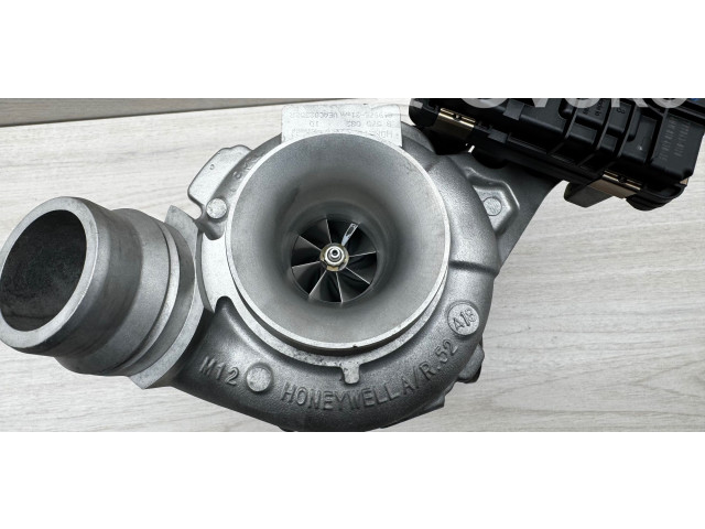 Vstřikovací lišta 8570082, VEAC02352 BMW 5 F10 F11 B47