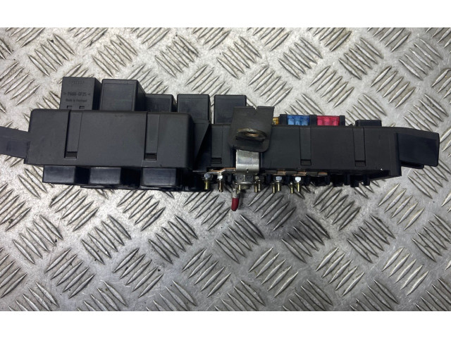 Блок предохранителей 8678449, 518826011 Volvo S60