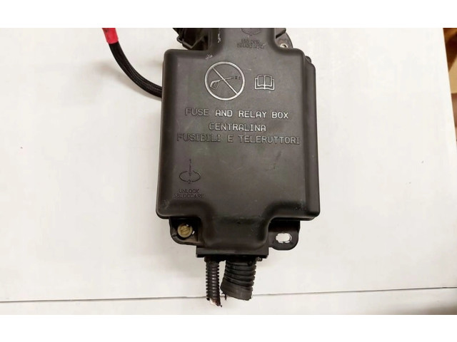 Блок предохранителей  51890355   Fiat 500L    